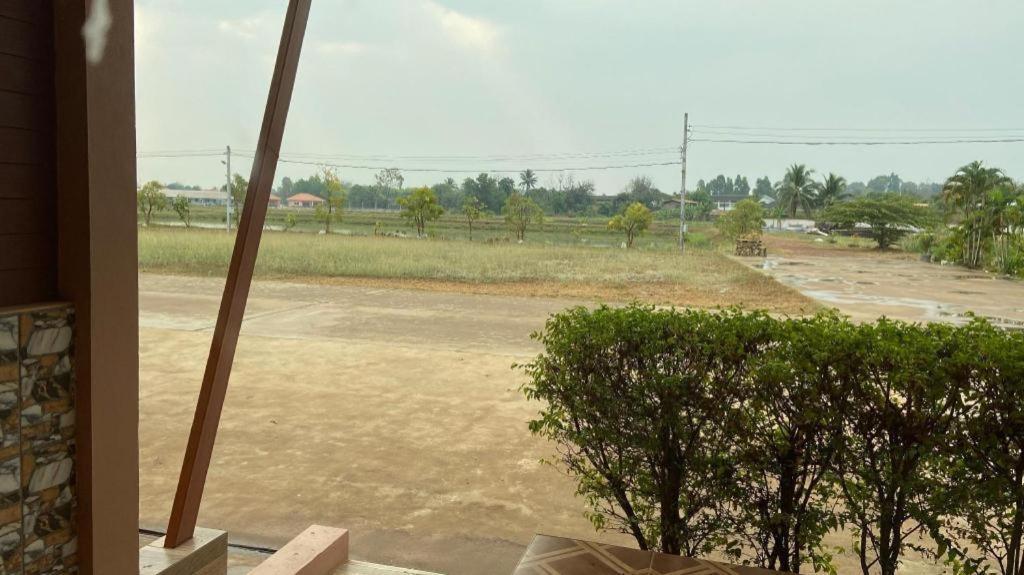 Prakaithong Hotel Amphoe Sawang Daen Din Екстер'єр фото