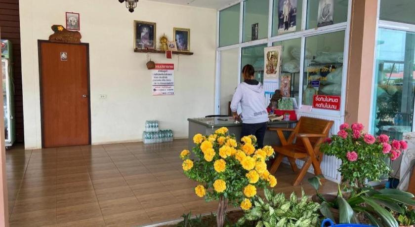 Prakaithong Hotel Amphoe Sawang Daen Din Екстер'єр фото